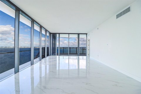 Condominio en venta en Miami, Florida, 4 dormitorios № 2002377 - foto 3