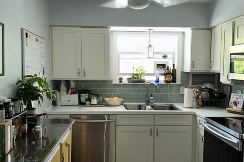 Condominio en alquiler en Sarasota, Florida, 2 dormitorios, 85.93 m2 № 1893609 - foto 4