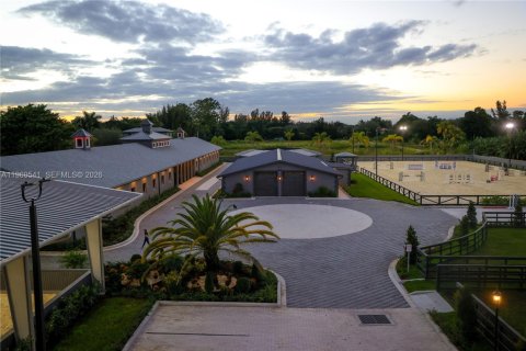 Villa ou maison à vendre à Davie, Floride: 8 chambres, 592.72 m2 № 2032204 - photo 2