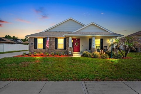 Casa en venta en Plant City, Florida, 3 dormitorios, 157.1 m2 № 2152332 - foto 3