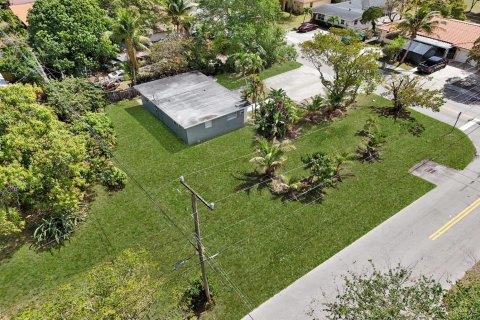 Commercial property in Pompano Beach, Florida 91.79 sq.m. № 2084014 - photo 19