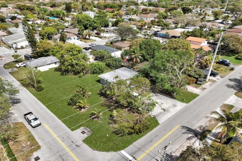 Commercial property in Pompano Beach, Florida 91.79 sq.m. № 2084014 - photo 21