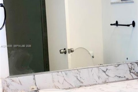 Copropriété à louer à Miami, Floride: 1 chambre, 83.43 m2 № 2435423 - photo 7