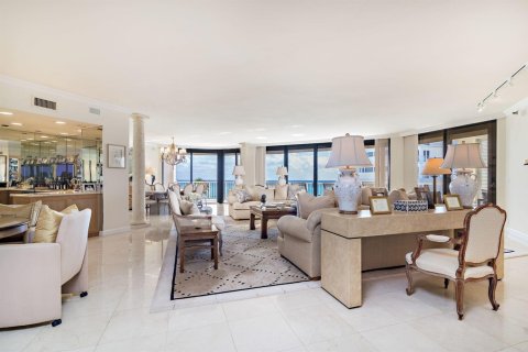 Condo in Palm Beach, Florida, 4 bedrooms  № 2081681 - photo 3