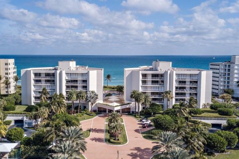 Condo in Palm Beach, Florida, 4 bedrooms  № 2081681