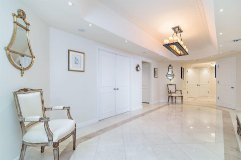 Condo in Palm Beach, Florida, 4 bedrooms  № 2081681 - photo 2