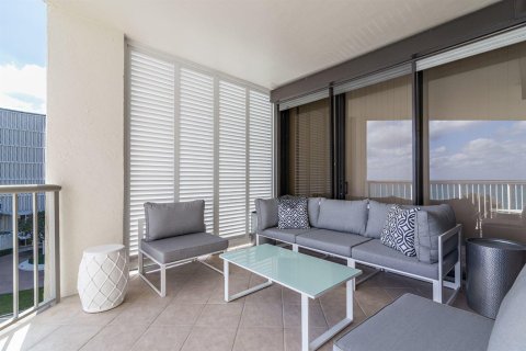 Condo in Palm Beach, Florida, 4 bedrooms  № 2081681 - photo 21
