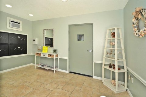 Condo in Indialantic, Florida, 2 bedrooms  № 1913373 - photo 19