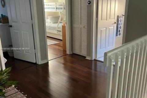 Casa en venta en Hollywood, Florida, 3 dormitorios, 178.28 m2 № 1814799 - foto 10