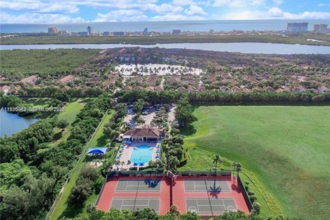 Купить виллу или дом в Холливуд, Флорида 3 спальни, 178.28м2, № 1814799 - фото 22