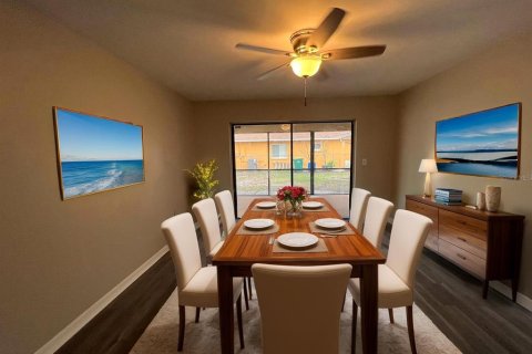 House in Kissimmee, Florida 4 bedrooms, 180.51 sq.m. № 1798558 - photo 5