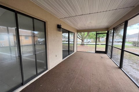 House in Kissimmee, Florida 4 bedrooms, 180.51 sq.m. № 1798558 - photo 16