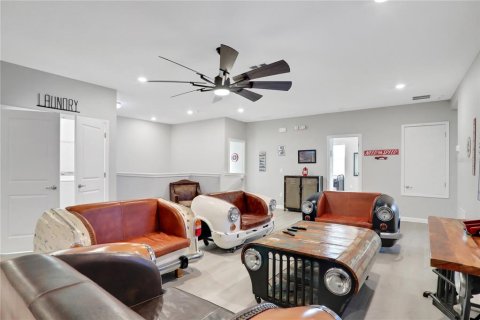 House in Kissimmee, Florida 15 bedrooms, 585.66 sq.m. № 1829244 - photo 24