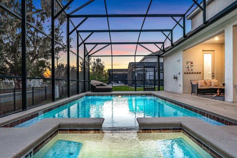 House in Kissimmee, Florida 15 bedrooms, 585.66 sq.m. № 1829244 - photo 4