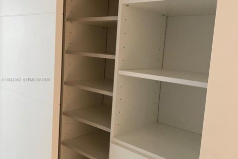 Copropriété à vendre à Miami, Floride: 2 chambres, 93.74 m2 № 2003950 - photo 6