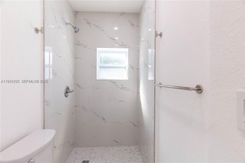 Купить виллу или дом в Майами, Флорида 3 спальни, 99.87м2, № 1994633 - фото 14