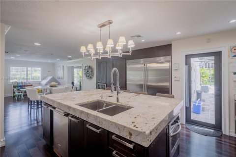 Купить виллу или дом в Майами, Флорида 4 спальни, 228.35м2, № 1939187 - фото 23