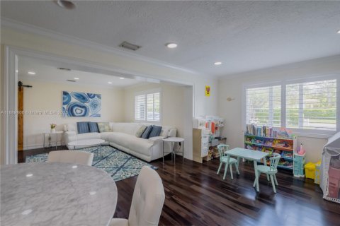 Купить виллу или дом в Майами, Флорида 4 спальни, 228.35м2, № 1939187 - фото 19