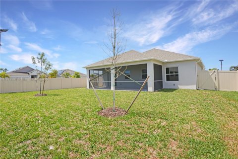 House in Port Charlotte, Florida 3 bedrooms № 2014184 - photo 27