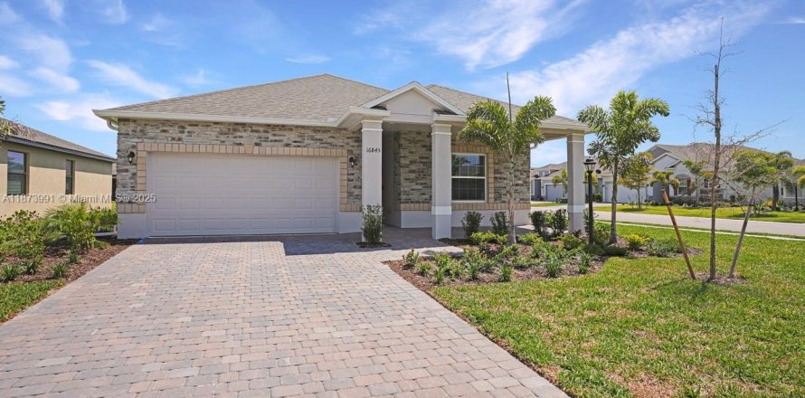 House in Port Charlotte, Florida 3 bedrooms № 2014184