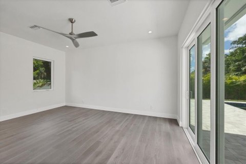 Купить виллу или дом в Сарасота, Флорида 7 комнат, 250.09м2, № 1388562 - фото 20