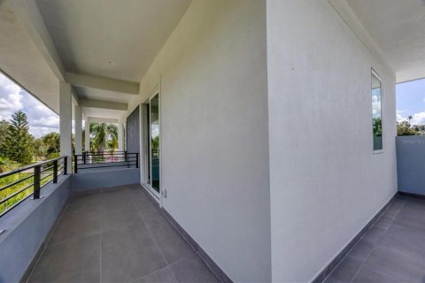 Купить виллу или дом в Сарасота, Флорида 7 комнат, 250.09м2, № 1388562 - фото 30