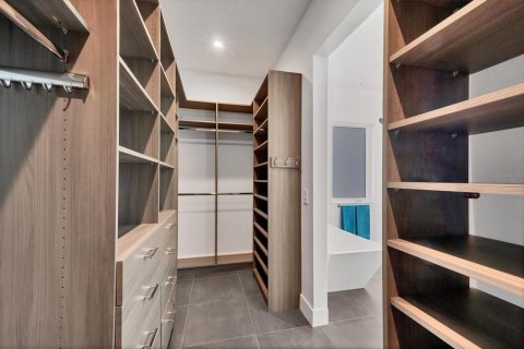 Купить виллу или дом в Сарасота, Флорида 7 комнат, 250.09м2, № 1388562 - фото 25