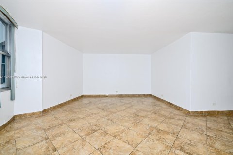 Copropriété à louer à Miami Beach, Floride: 2 chambres, 109.72 m2 № 1867947 - photo 21
