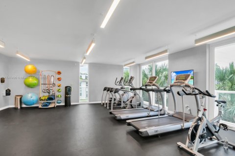 Condo in Bay Harbor Islands, Florida, 2 bedrooms  № 1704089 - photo 26