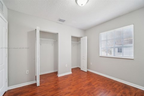 Casa en venta en Homestead, Florida, 5 dormitorios, 289.86 m2 № 1641164 - foto 14