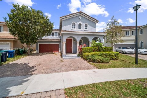 Casa en venta en Homestead, Florida, 5 dormitorios, 289.86 m2 № 1641164 - foto 29