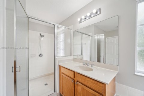Casa en venta en Homestead, Florida, 5 dormitorios, 289.86 m2 № 1641164 - foto 24