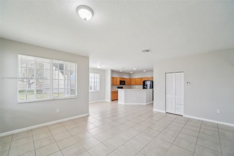 Casa en venta en Homestead, Florida, 5 dormitorios, 289.86 m2 № 1641164 - foto 7