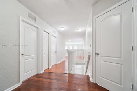 Casa en venta en Homestead, Florida, 5 dormitorios, 289.86 m2 № 1641164 - foto 4