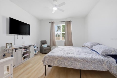 House in DeLand, Florida 4 bedrooms, 175.96 sq.m. № 2224324 - photo 15