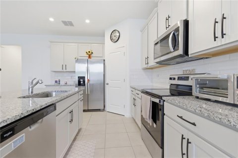 House in DeLand, Florida 4 bedrooms, 175.96 sq.m. № 2224324 - photo 9