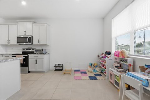 House in DeLand, Florida 4 bedrooms, 175.96 sq.m. № 2224324 - photo 10