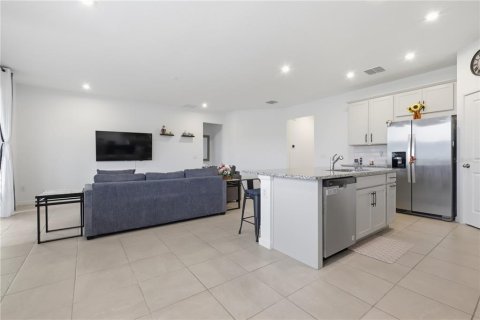 House in DeLand, Florida 4 bedrooms, 175.96 sq.m. № 2224324 - photo 12