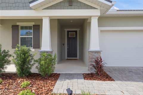 House in DeLand, Florida 4 bedrooms, 175.96 sq.m. № 2224324 - photo 3