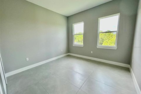 Casa en alquiler en Port Charlotte, Florida, 4 dormitorios, 247.77 m2 № 2284143 - foto 19