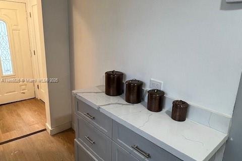 Casa en alquiler en Miami, Florida, 4 dormitorios, 125.23 m2 № 1878346 - foto 9