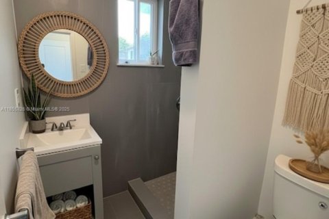 Casa en alquiler en Miami, Florida, 4 dormitorios, 125.23 m2 № 1878346 - foto 15