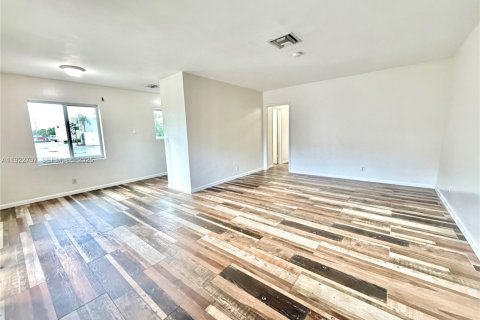 Appartement à louer à Hollywood, Floride: 2 chambres, 77.11 m2 № 1976539 - photo 5