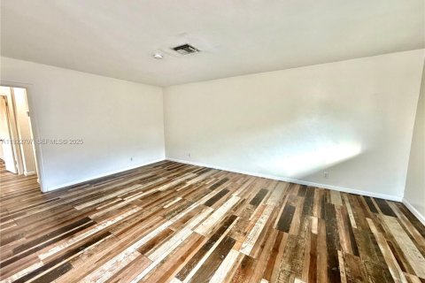 Appartement à louer à Hollywood, Floride: 2 chambres, 77.11 m2 № 1976539 - photo 4