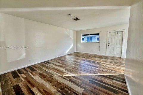 Appartement à louer à Hollywood, Floride: 2 chambres, 77.11 m2 № 1976539 - photo 7