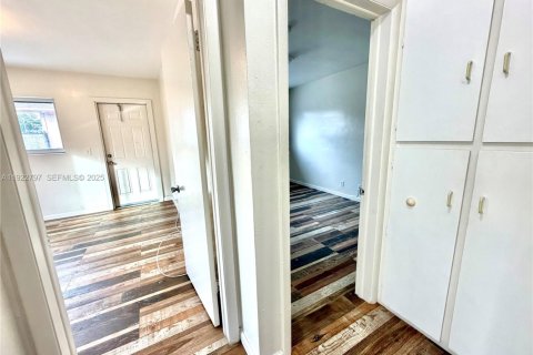 Appartement à louer à Hollywood, Floride: 2 chambres, 77.11 m2 № 1976539 - photo 8