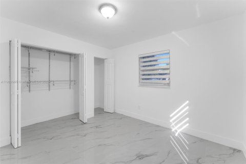 Villa ou maison à louer à Homestead, Floride: 4 chambres, 119.66 m2 № 1954503 - photo 17