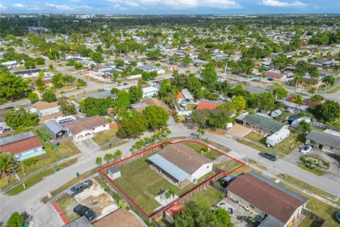 Villa ou maison à louer à Homestead, Floride: 4 chambres, 119.66 m2 № 1954503 - photo 30