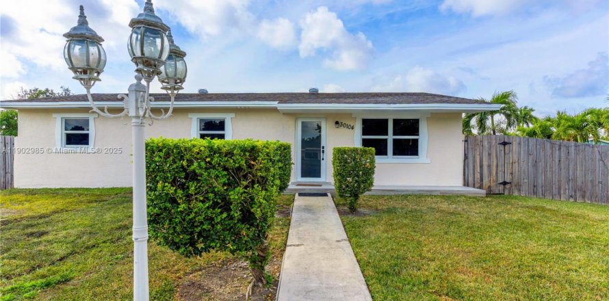 Villa ou maison à Homestead, Floride 4 chambres, 119.66 m2 № 1954503