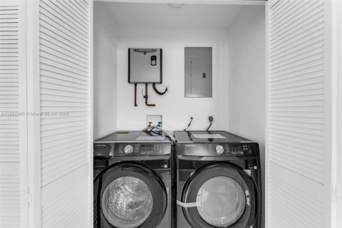 Villa ou maison à louer à Homestead, Floride: 4 chambres, 119.66 m2 № 1954503 - photo 25